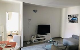 West Wall Apartment